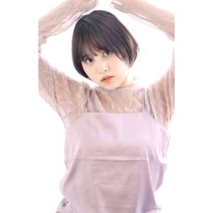 ショートボブ×ワイドバング×ストレート20代30代