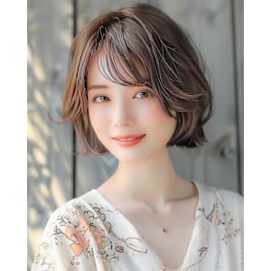 柔らかく華やぐナチュラルボブ