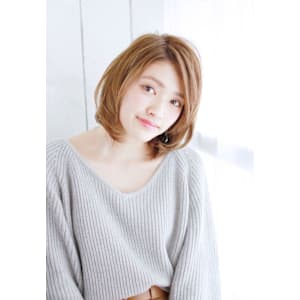 ふんわり内巻きショート - Lily. 北千住【リリィ】【リリィ キタセンジュ】掲載中