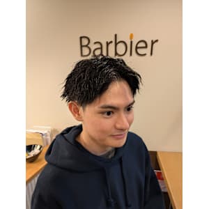 縦落ちツイストスパイラルパーマ