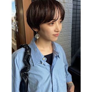 大人ナチュラルショート×シースルーバング - BOW【ボウ】掲載中