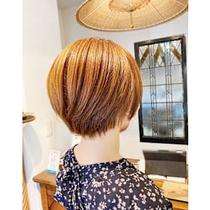 hair salon カミナ×スタイル