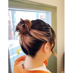 hair salon カミナ×スタイル