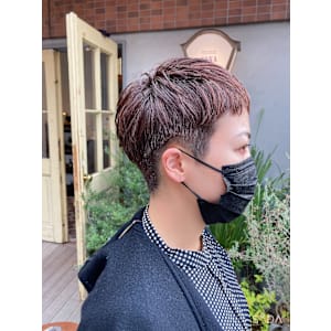 Yona Saint×スタイル