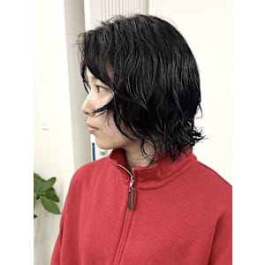 黒髪レイヤーボブ×くせ毛風パーマ - BOW【ボウ】掲載中