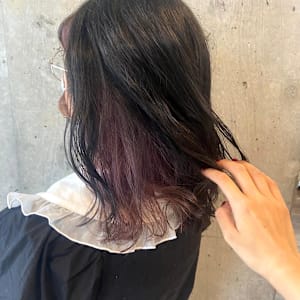 ディープなトーンでツヤ感アップ＊パープルインナーカラー