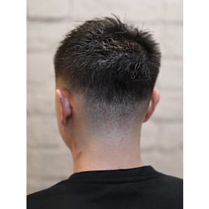 メンズ／スキンフェード／ベリーショート／アップバング