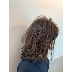 ウルフ グレージュ