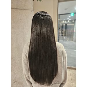 髪質改善でツヤツヤロング