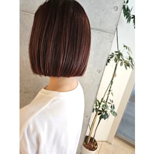 ぷつっとボブ×ピンクカラー