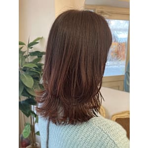 ミディアムウルフレイヤー似合わせカットダークオレンジ梅ヶ丘 - CHAINON【シェノン】掲載中