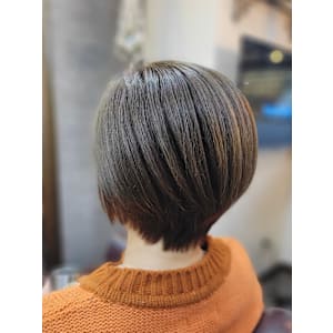 【フラワーオーガニック伊藤】　～くびれが魅力の美ヘア～