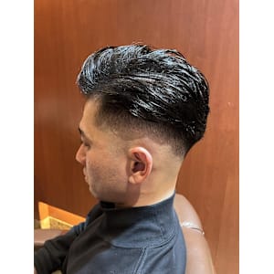 銀座　理容室　個室　床屋　外国人風ヘア　ナチュラルバック