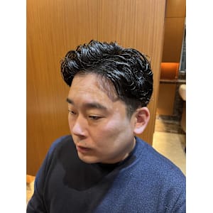 銀座　理容室　床屋　ビジネスパーマ　ナチュラル