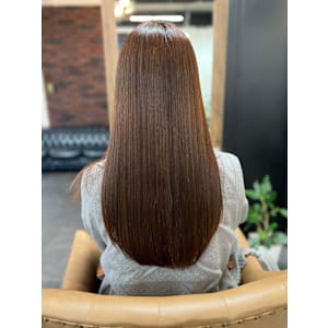 広がりやすい癖毛が気になる方必見☆（ビフォー写真有り）