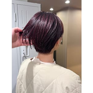 ショート/ワインレッドカラー/暖色カラー/水素カラー/横浜駅