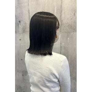 オリーブブラック/切りっぱなしボブ