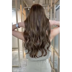 大人のハイライトカラー♪