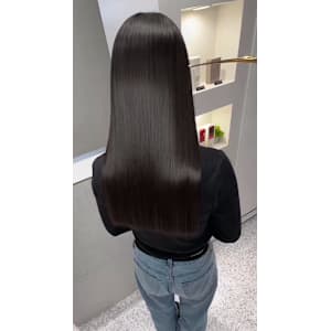 【可愛さ120%UP】たっぷり艶ショコラアッシュ+髪質改善