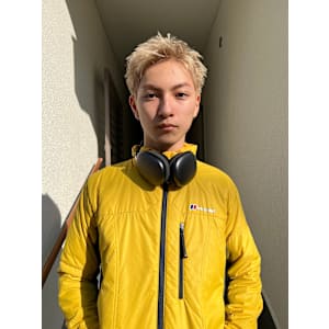 ブロンドスパイキー