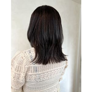 ラベンダーグレージュ・ハイライト・顔周りレイヤーウルフ