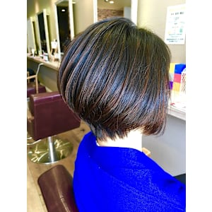 大人ショートミルクテーベージュハイライトレイヤーボブウルフ - HAIR MAKE ROSY 八軒店【ヘアメイク ロージー ハチケンテン】掲載中