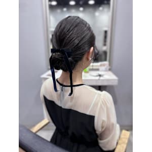 大人可愛いアップヘア