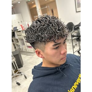 メンズサロン LUVISM by fifth大宮店×スタイル