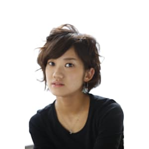 くせ毛でも似合う無造作ショート