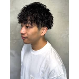 ツイストスパイラルパーマ ツーブロックマッシュ 束感