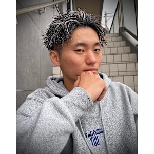 ホワイトメッシュ/ツイスト/スパイキーショート