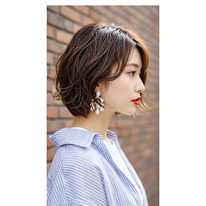 大人の抜け感×ふんわりウェーブボブ