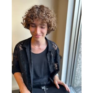 ナチュラルカーリーヘア