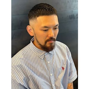 クロップ フェードカット アイロンパーマ 刈り上げ