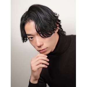 ニュアンスパーマ　メンズカット　メンズパーマ　センターパート