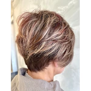 白髪ぼかしカラー - hairmake＆design Axe-l【ヘアメイクアンドデザイン アクセル】掲載中