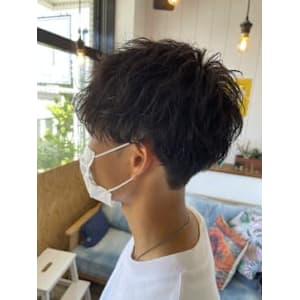 波巻きパーマスタイル