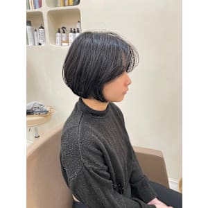 丸みボブ　graduated bob