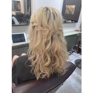 stella hair salon×スタイル