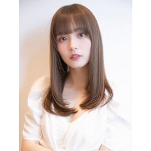 レイヤーカット オリーブグレージュ 顔周り　小顔 韓国ヘア