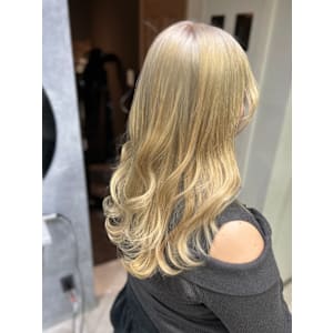 ホワイトベージュ - GLADGE池袋/ダブルカラー/ブリーチ【グラッジイケブクロダブルカラーブリーチ】掲載中