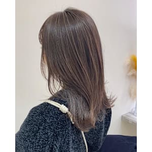 派手すぎなくてお洒落なハイライト