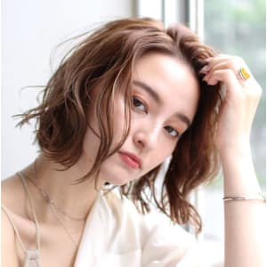 大人ワンレンボブ