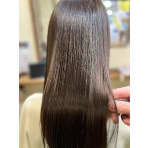 エアンストリートメントカラーで髪質改善☆