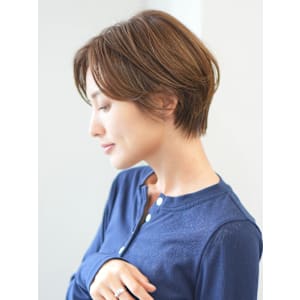 前下がりショート・ボブ/絶壁解消/前髪あり/40代/30代