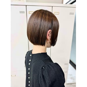 大人ミニボブスタイル@fullbloom