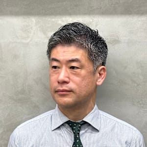 好印象間違いなし！清潔感抜群のアップバング