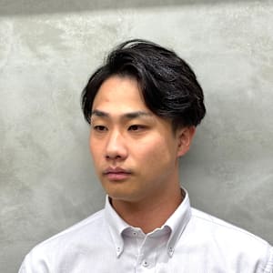 ビジネス大活躍　清潔感抜群のアップバング