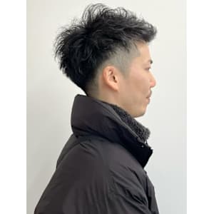 フェードカット ショートヘア メンズパーマ