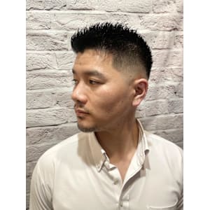 スキンフェード×束感ソフトモヒカンショート